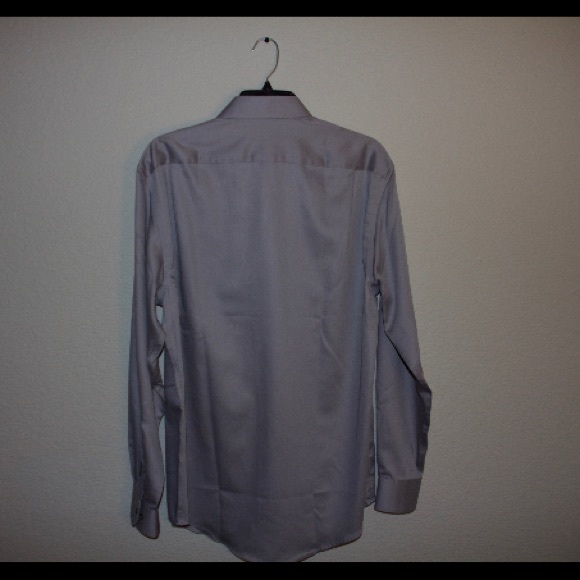 Casual Gray Silk Button up. - Picture 2 of 3